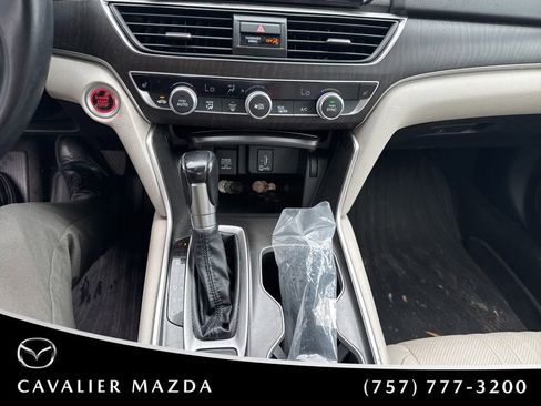 Used 2018 Honda Accord EX-L image 16