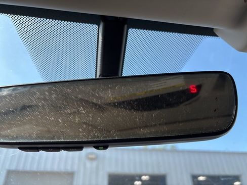 Used 2022 Subaru Outback Limited w/ Popular Package #2 image 23