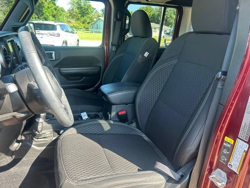 Used 2021 Jeep Wrangler Unlimited Sport AWD/4WD image 10