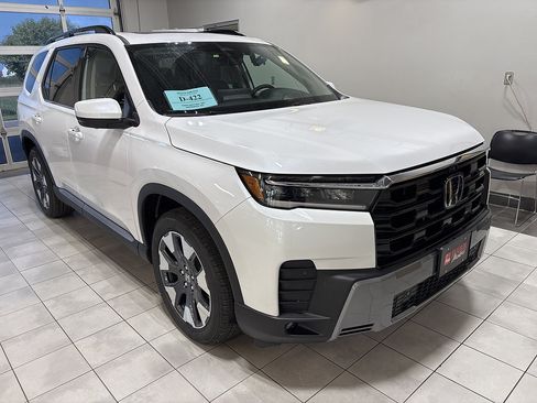 New 2026 Honda Pilot Elite image 5
