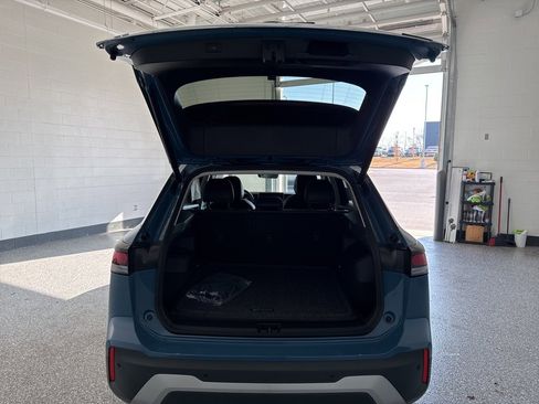 New 2026 Volkswagen Tiguan SE image 25