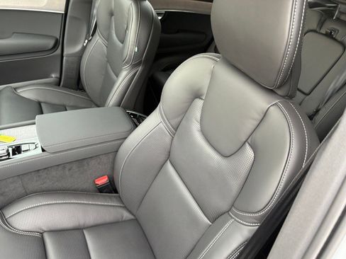 New 2026 Volvo XC90 B6 Ultra w/ Protection Package Premier image 19