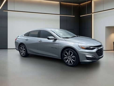 Used 2023 Chevrolet Malibu RS w/ LPO, Floor Liner Package FWD image 8