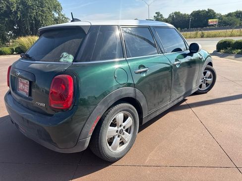Used 2017 MINI Cooper 4-Door Hardtop FWD image 4