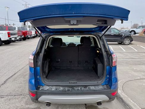 Used 2018 Ford Escape SE w/ SE Sync 3 Package image 15
