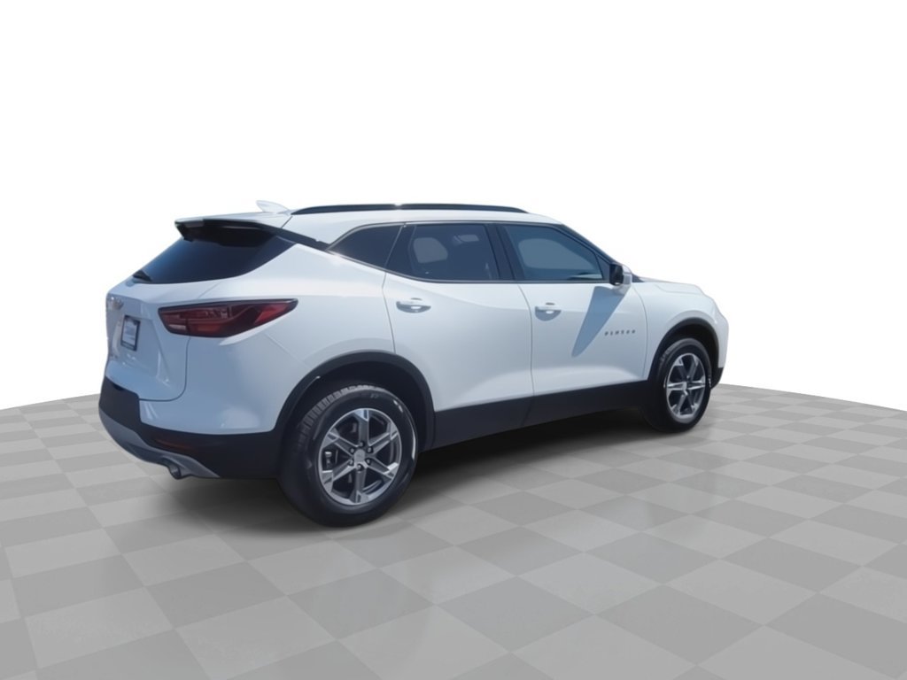 Certified 2024 Chevrolet Blazer LT FWD image 8
