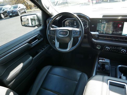Used 2022 GMC Sierra 1500 SLT w/ SLT Convenience Package image 13