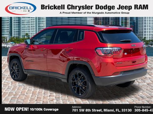 Used 2026 Jeep Compass Latitude AWD/4WD image 7