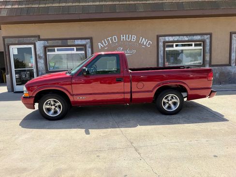 Used 1999 Chevrolet S10 Pickup LS w/ Preferred Equipment Group image 6
