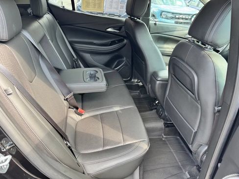 Used 2023 Buick Encore GX Essence w/ Experience Buick Package AWD/4WD image 21