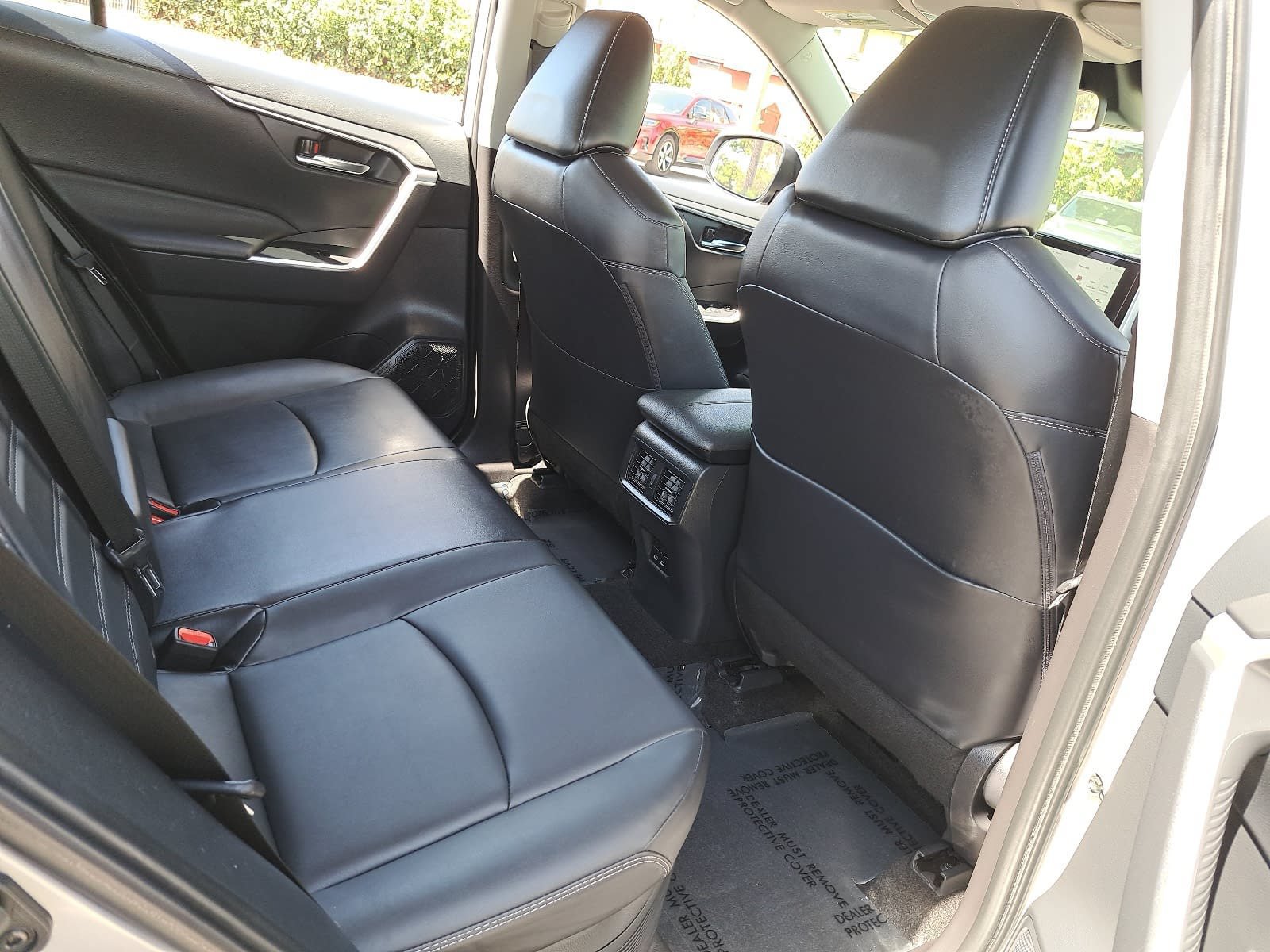 Used 2023 Toyota RAV4 XLE Premium AWD/4WD image 11