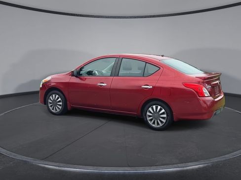 Used 2018 Nissan Versa SV FWD image 6