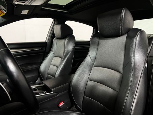 Used 2020 Honda Accord Sport image 13