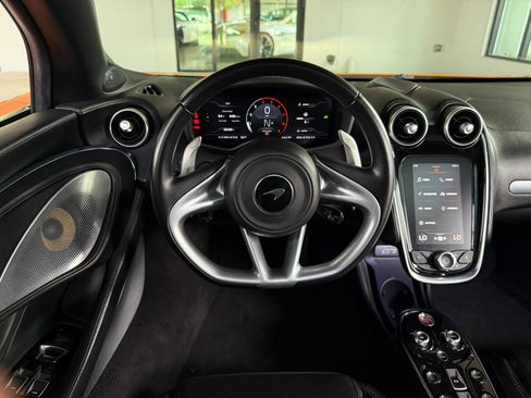Used 2021 McLaren GT RWD image 37