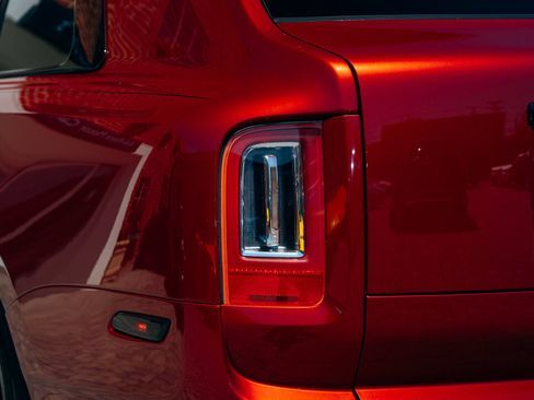 Used 2023 Rolls-Royce Cullinan AWD/4WD image 31