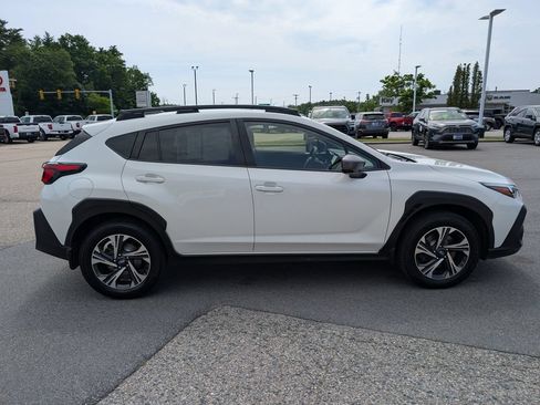 Used 2024 Subaru Crosstrek 2.0i Premium AWD/4WD image 7