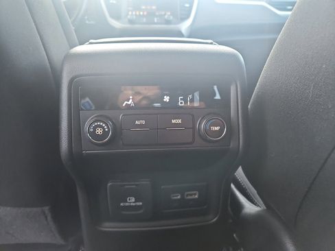 Used 2023 GMC Acadia SLE w/ Driver Convenience Package image 20