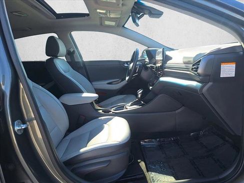 Used 2021 Hyundai Ioniq Limited image 19