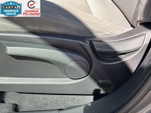 Used 2017 Hyundai Santa Fe Sport image 19