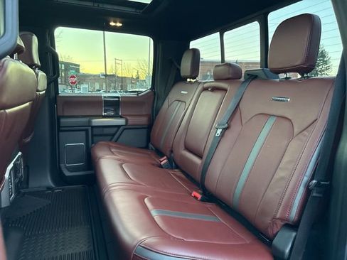 Used 2021 Ford F250 Platinum w/ FX4 Off-Road Package image 27