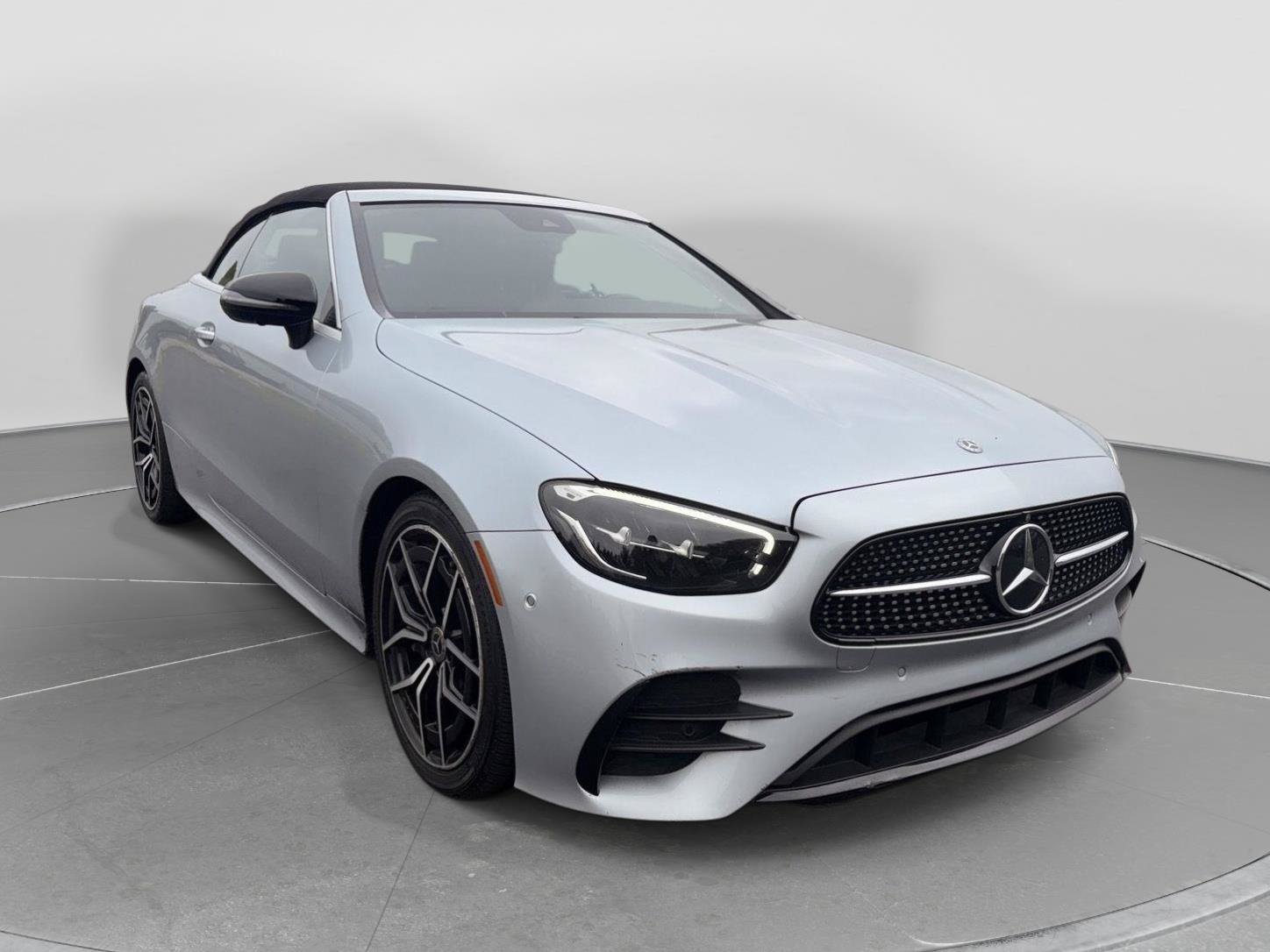 Used 2021 Mercedes-Benz E 450 Cabriolet image 4