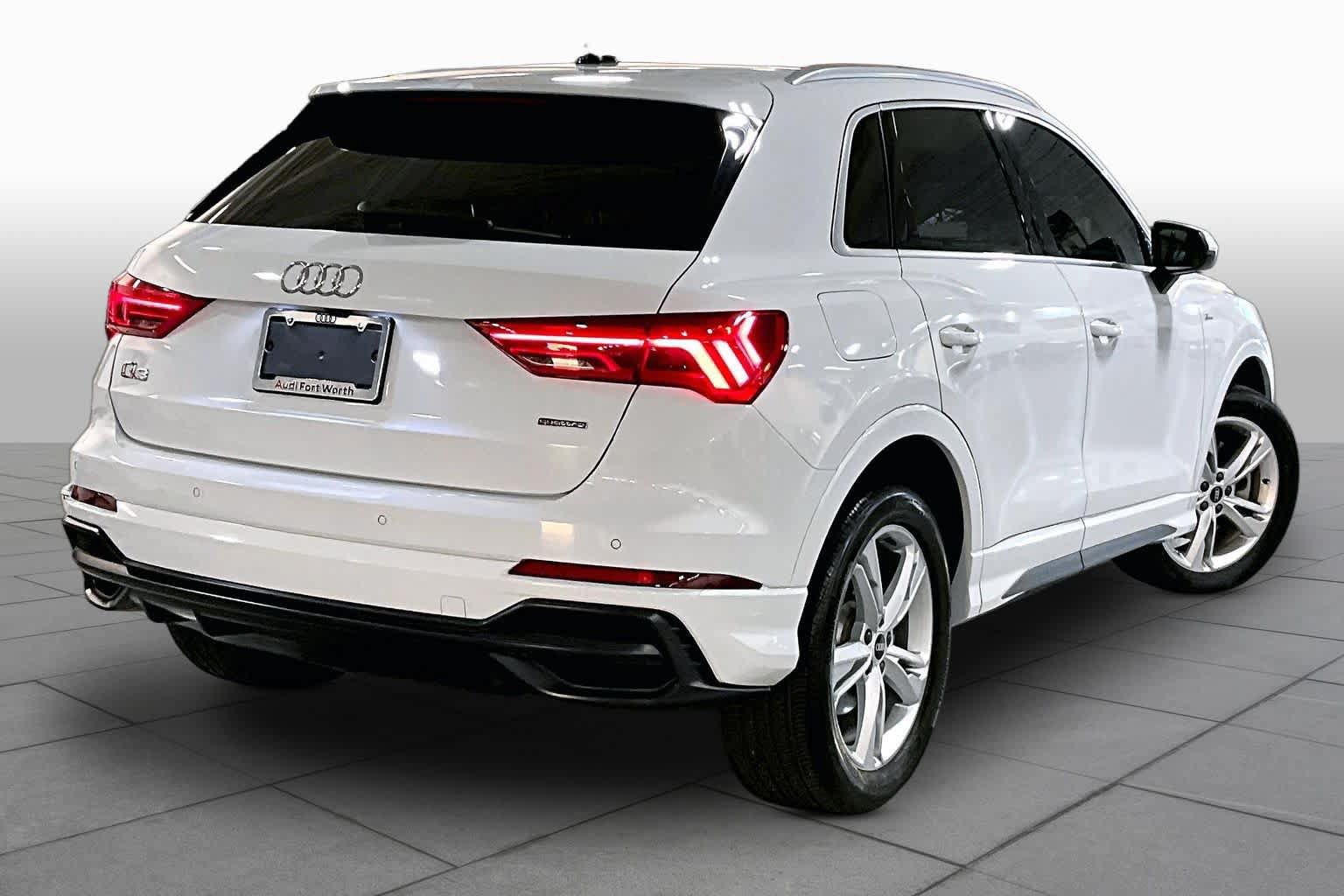Used 2022 Audi Q3 2.0T Premium Plus w/ Premium Plus Package AWD/4WD image 13
