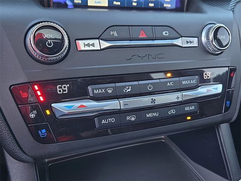 Used 2020 Ford Explorer ST w/ Premium Technology Package image 17