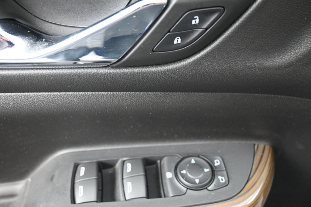 Used 2023 GMC Acadia SLE w/ Driver Convenience Package FWD image 26
