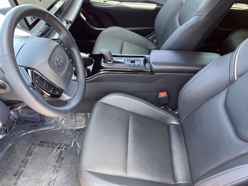 Certified 2026 Toyota Prius XLE FWD image 22