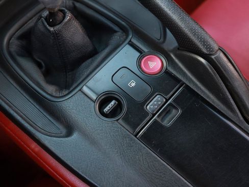 Used 2005 Honda S2000 image 28
