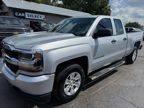 Used 2018 Chevrolet Silverado 1500 W/T RWD image 2