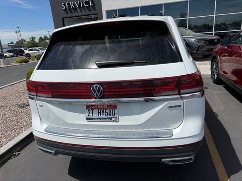 Used 2024 Volkswagen Atlas SE AWD/4WD image 7