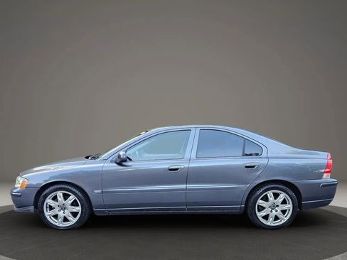 Used 2005 Volvo S60 2.5T image 3