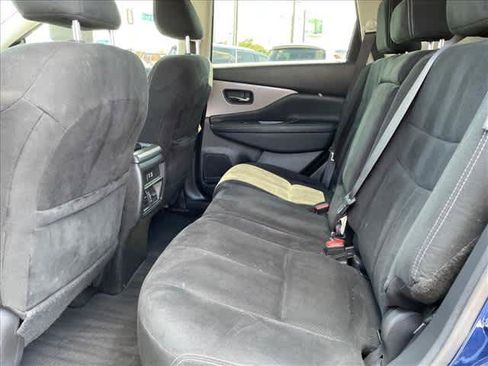 Used 2019 Nissan Murano SV FWD image 14