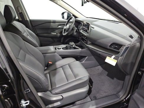 New 2026 Nissan Rogue SV w/ SV Premium Package image 18