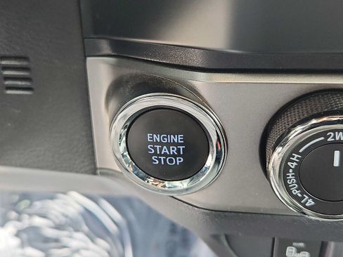 Used 2022 Toyota Tacoma Limited AWD/4WD image 23