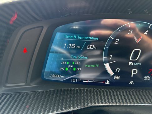 Used 2023 Chevrolet Corvette Stingray Premium Conv w/ Z51 Performance Package RWD image 13