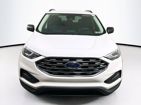 Used 2021 Ford Edge SE FWD image 2