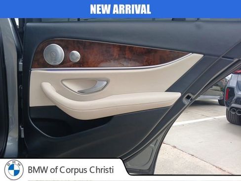 Used 2017 Mercedes-Benz E 300 4MATIC image 13