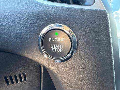 Used 2024 Ford Edge SEL image 24