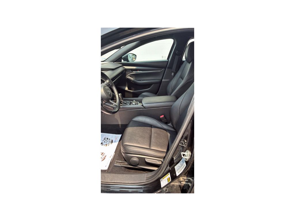 Used 2024 MAZDA MAZDA3 s FWD image 12