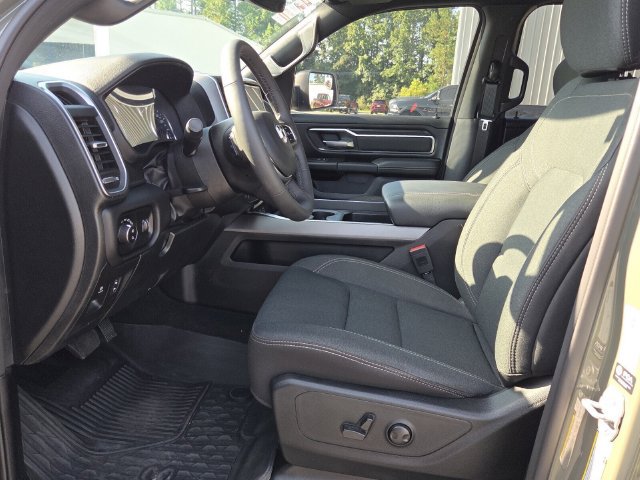 Used 2026 RAM 1500 Big Horn w/ Night Edition AWD/4WD image 10