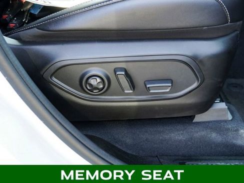 Used 2022 Jeep Grand Cherokee L Limited image 9