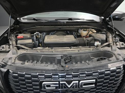 Used 2023 GMC Yukon Denali Ultimate AWD/4WD image 12