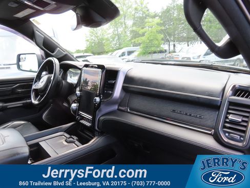 Used 2020 RAM 1500 Limited w/ Black Appearance Package AWD/4WD image 16