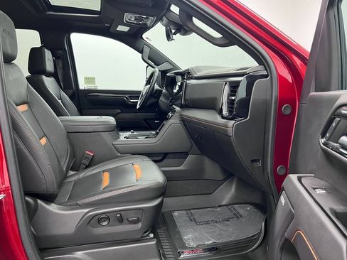 Used 2025 GMC Sierra 3500 AT4 w/ AT4 Premium Plus Package AWD/4WD image 28