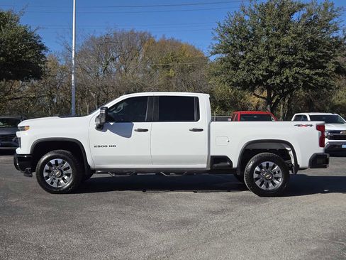 Certified 2024 Chevrolet Silverado 2500 Custom w/ Custom Value Package image 4