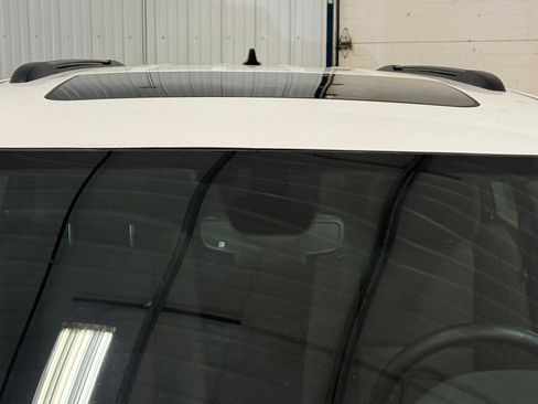 Certified 2019 Jeep Grand Cherokee Laredo AWD/4WD image 15