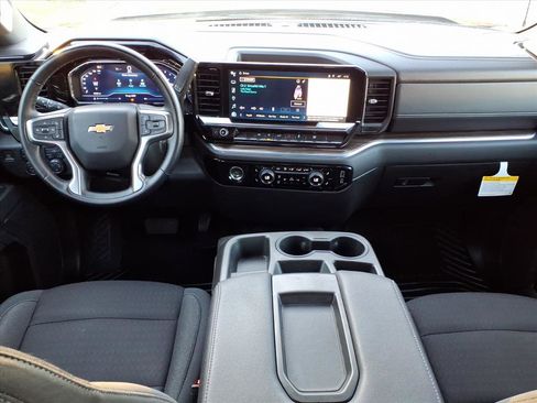 Certified 2024 Chevrolet Silverado 1500 LT image 14