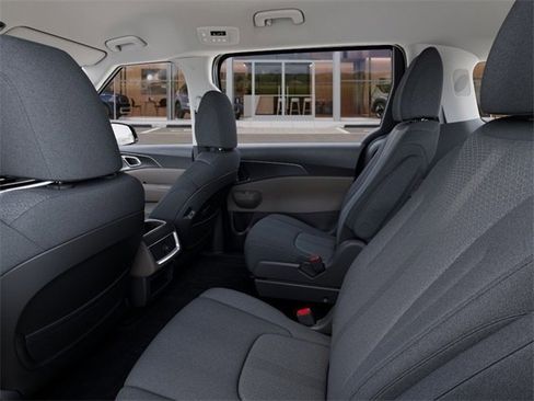 New 2026 Kia Carnival LX image 18